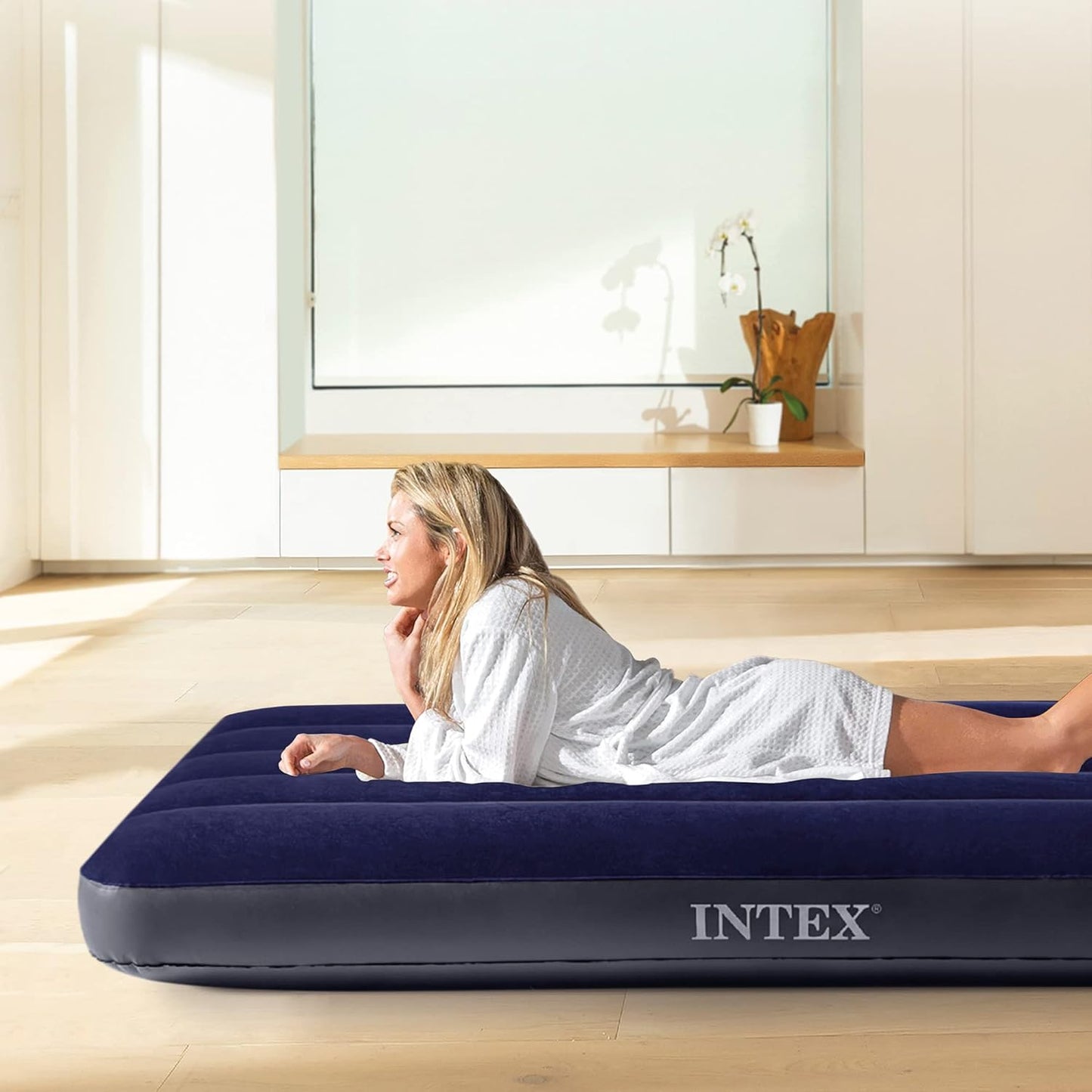 Intex Air mattress 4by6 size with air pump
